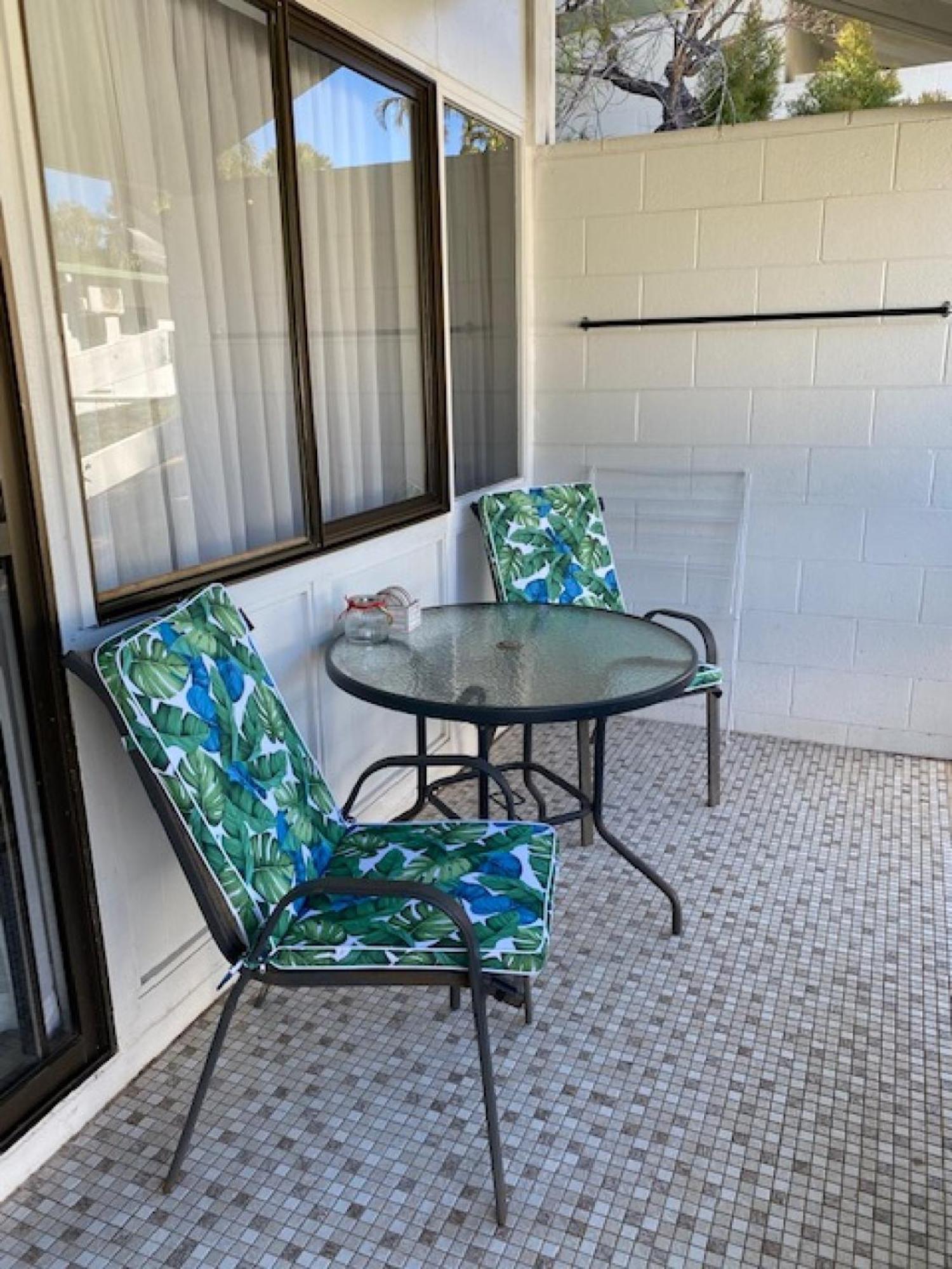 Affordable Island Escape! Queen Studio, Nelly Bay Buitenkant foto